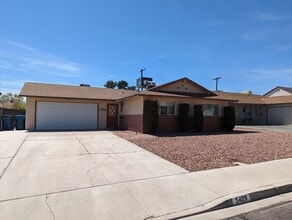 Building Photo - 5429 Mountain View Dr