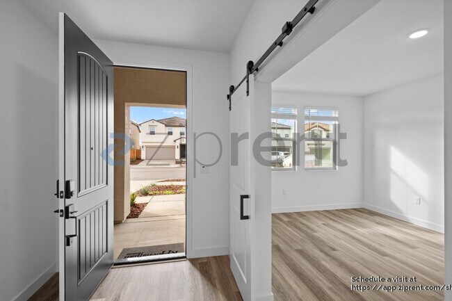 Foto del edificio - 365 Gold Coast Rd