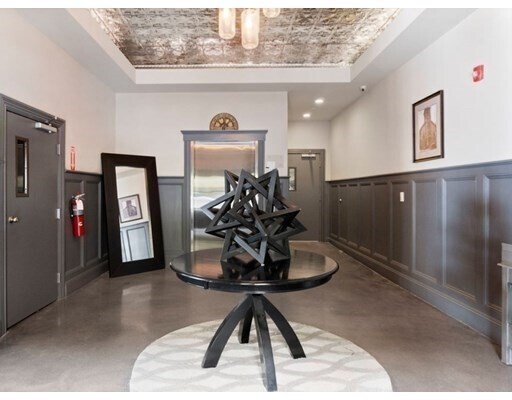 Building Photo - 309 E St