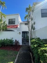 Building Photo - 20900 Leeward Ct