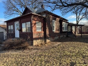 Building Photo - 526 Liberty St