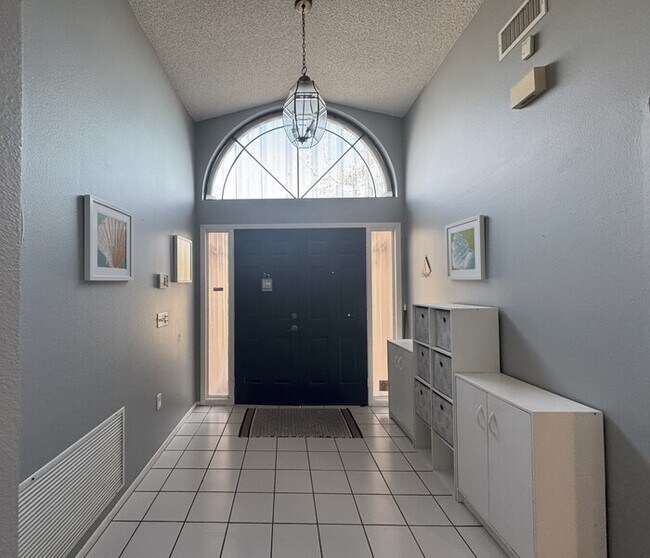 Foto del edificio - Single Family Home