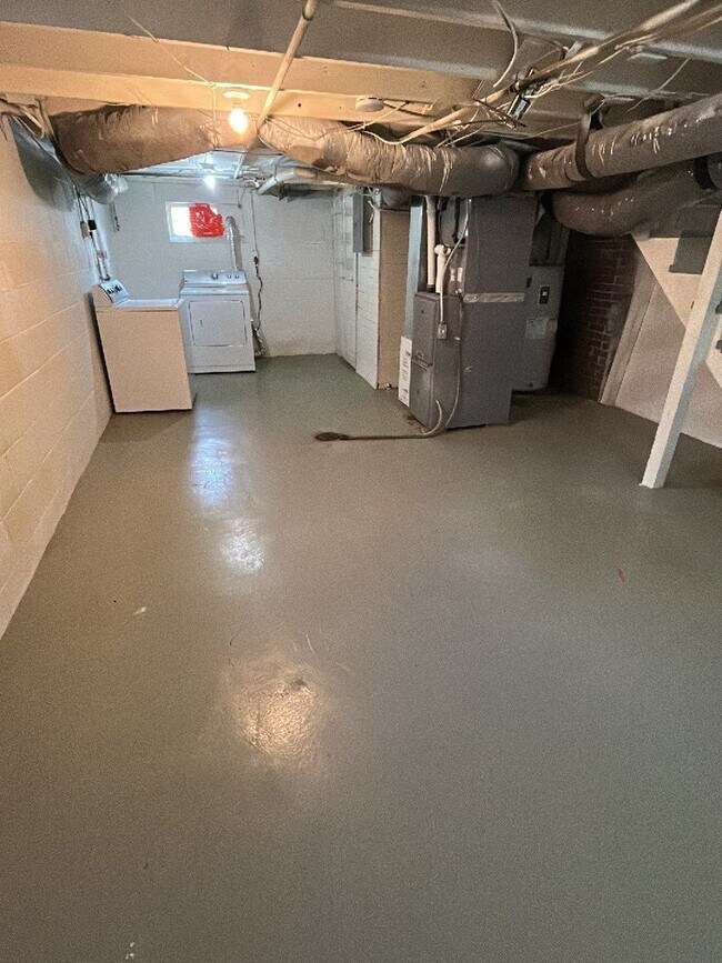 Foto del edificio - 2017 Elmwood Ave