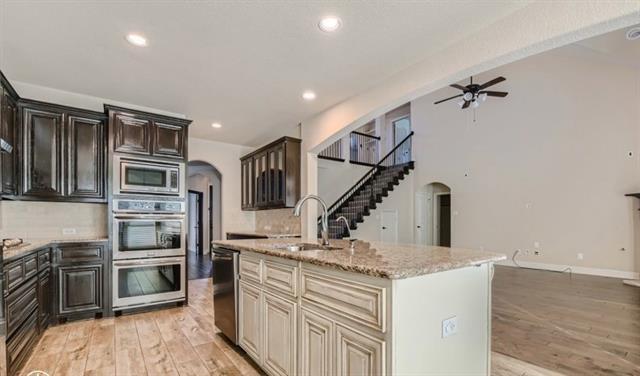 Building Photo - 12716 Forest Glen Ln