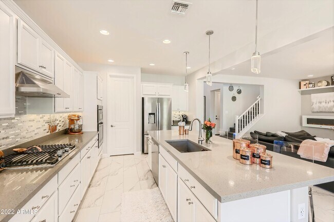 Building Photo - 4252 Barberry Dr