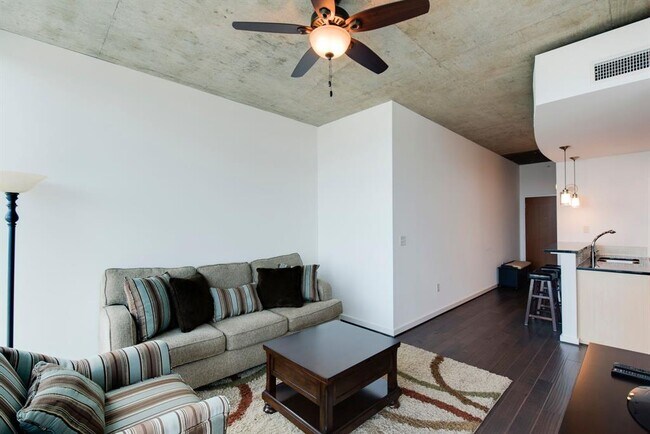 Foto del edificio - 5925 Almeda Rd