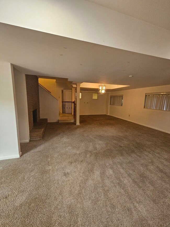 Building Photo - 3689 Calumet Rd