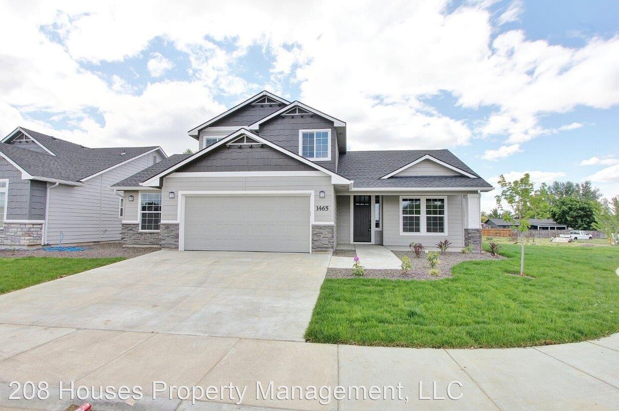 Primary Photo - 1465 W Tumble Creek Dr