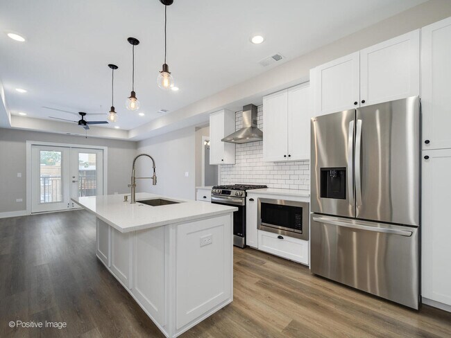 Foto del edificio - 261 Washington Blvd