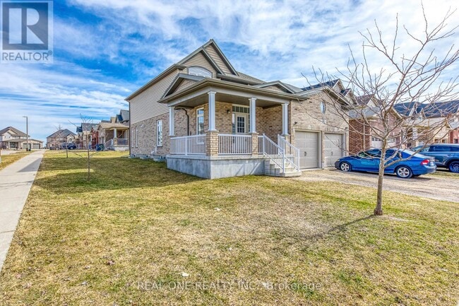 Building Photo - 45 Deshane St