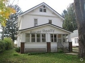Building Photo - 956 Twp Rd 813