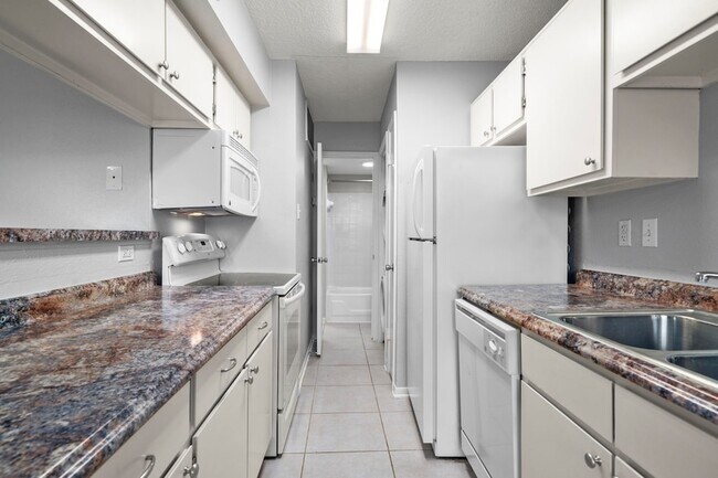 Foto del edificio - 2750 Holly Hall St