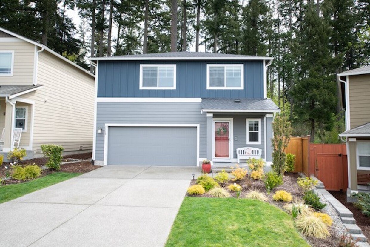 Foto principal - Nearly New Dupont Home 3bed and 2.5 Bath 1...