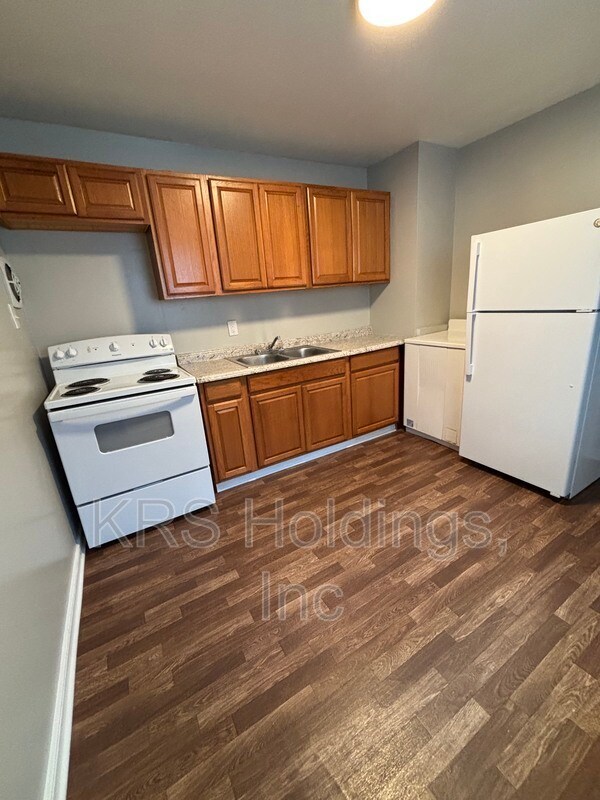Building Photo - 5225 Collindale Rd