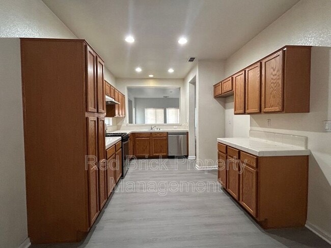 Photo - 3577 Santiago Ave House