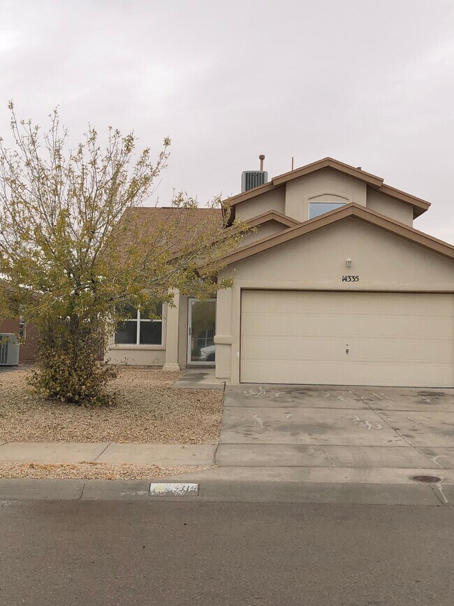 Building Photo - 14335 Island Point Dr