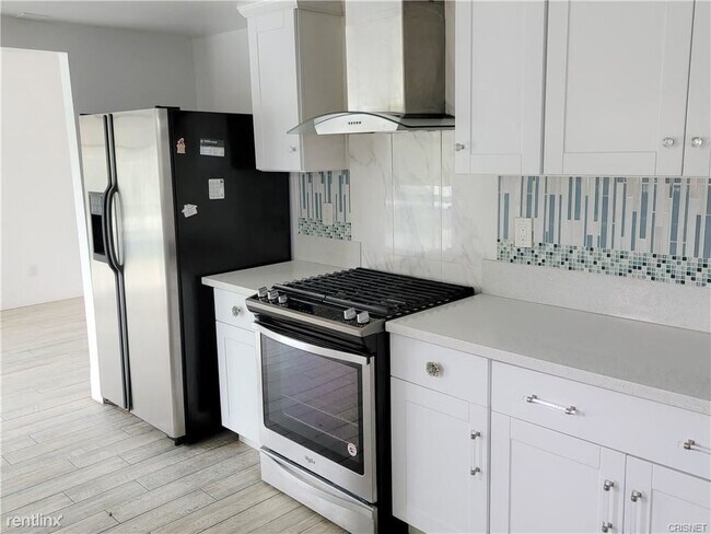 Foto del edificio - 5 br, 3 bath House - 11723 Porter Valley Dr