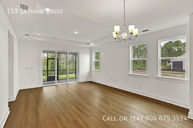 Foto del edificio - 119 Latham Dr
