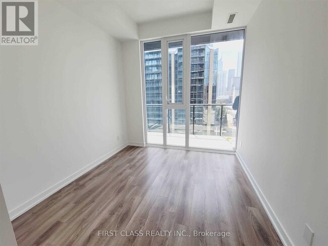Building Photo - 20-1220 Edward St