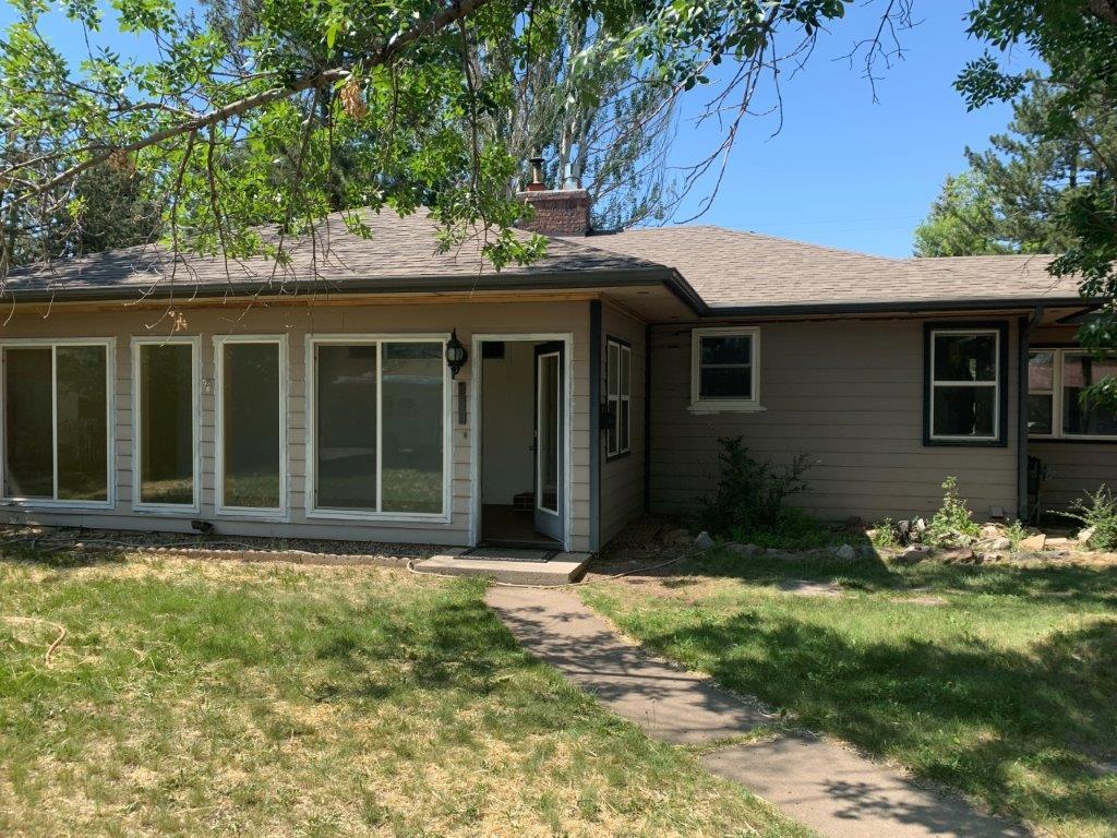Primary Photo - 2132 Crestview Dr