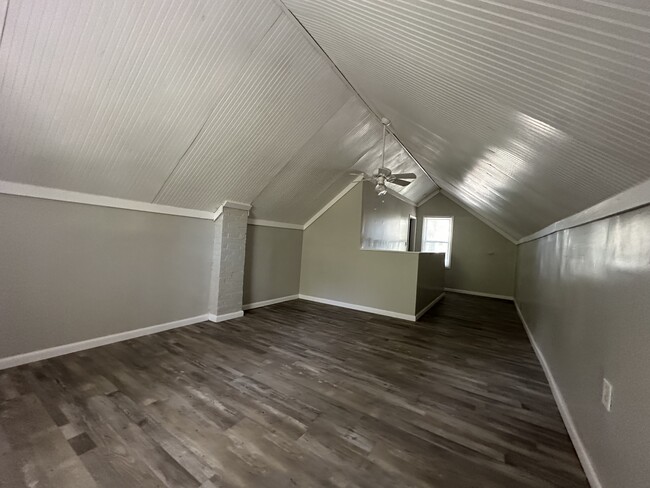 Foto del edificio - 4375 Guilford St