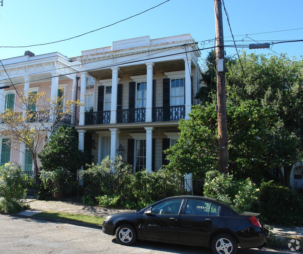 Foto del edificio - 1124 Jackson Ave