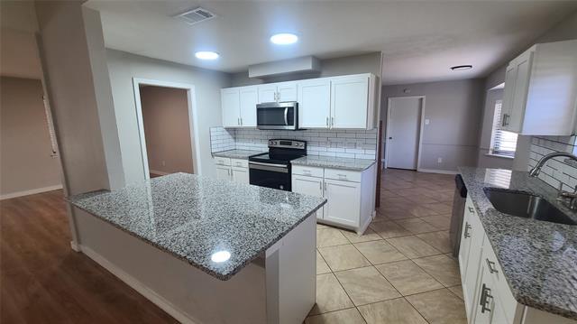 Building Photo - 3605 Wren Ave