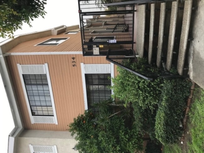 Building Photo - 534 Glenwood Rd