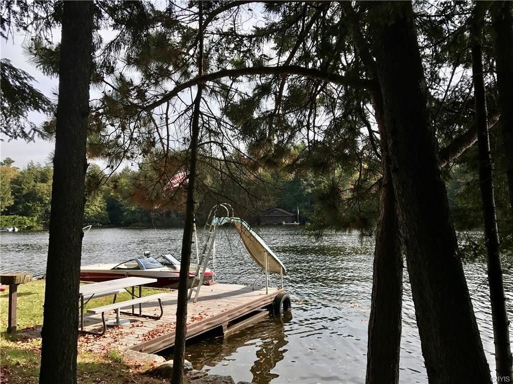 Foto principal - 130 Hollister Rd