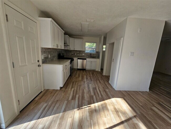 Foto del edificio - 105 E Wavy Oak Cir