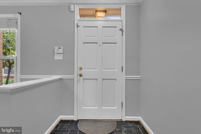 Foto del edificio - 520 Colecroft Ct