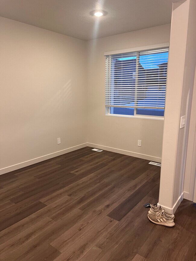 Estudiar - 404 W 630 N