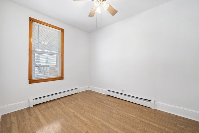 Building Photo - 155 W 19th St