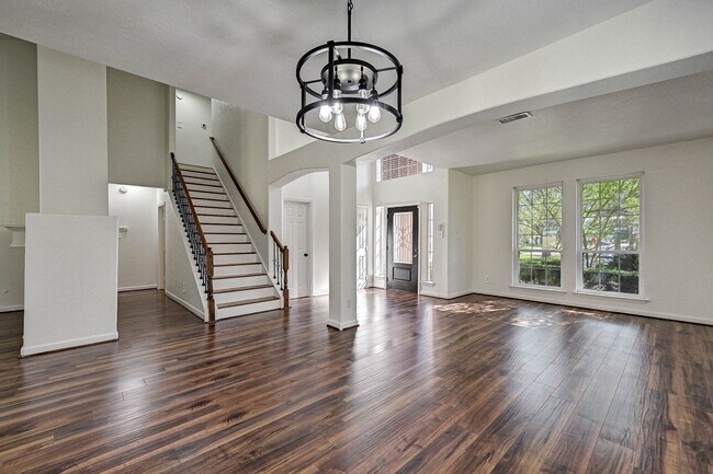 Foto del edificio - 15127 Trumpet Vine Ln