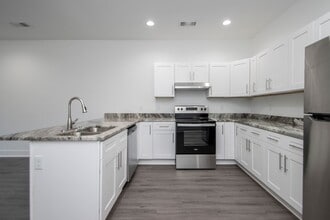 Building Photo - 1611 Nichols Rd