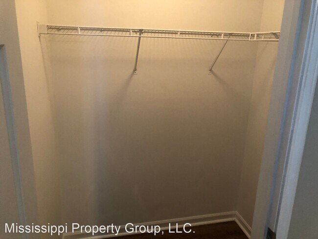 Building Photo - 2 br, 2 bath House - 31 Private Road 3057,...