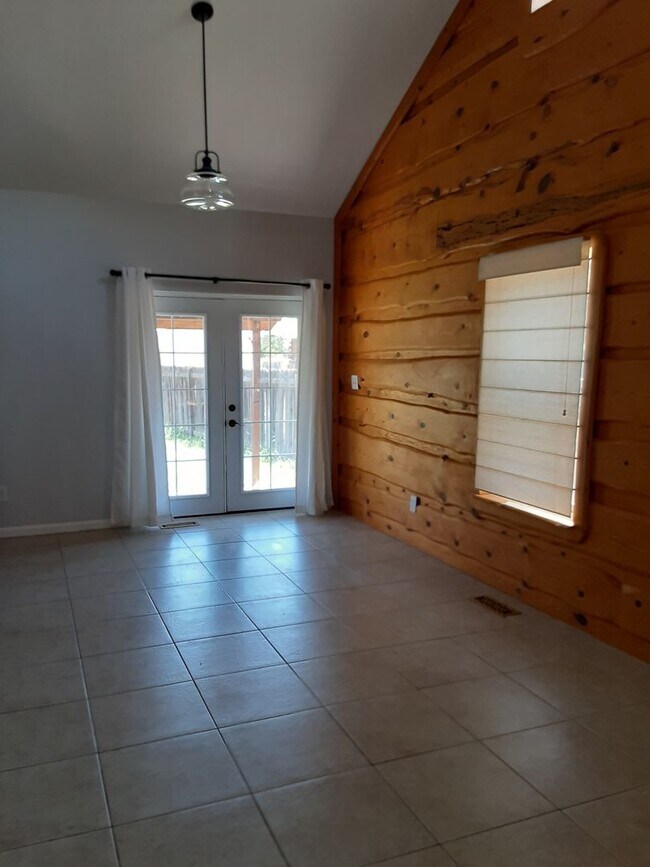 Foto del edificio - Lovely Dolores Home on Mtn. Side  3 bedroo...