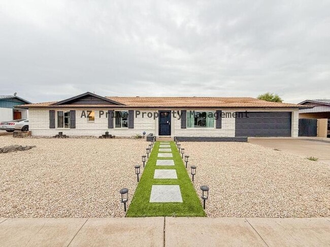 Foto del edificio - 1917 W Topeka Dr