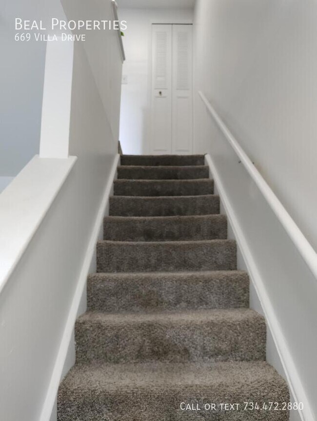 Foto del edificio - 669 Villa Dr