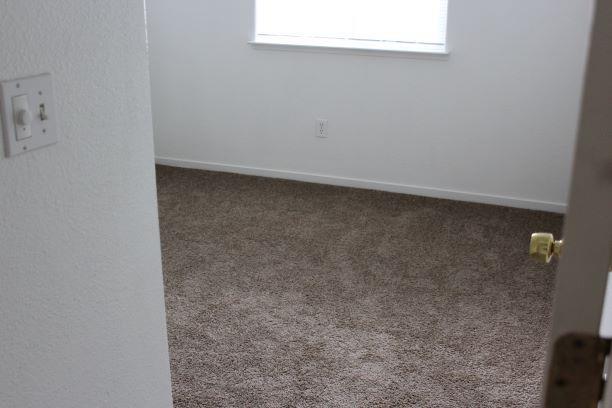 Foto del edificio - 340 N East St