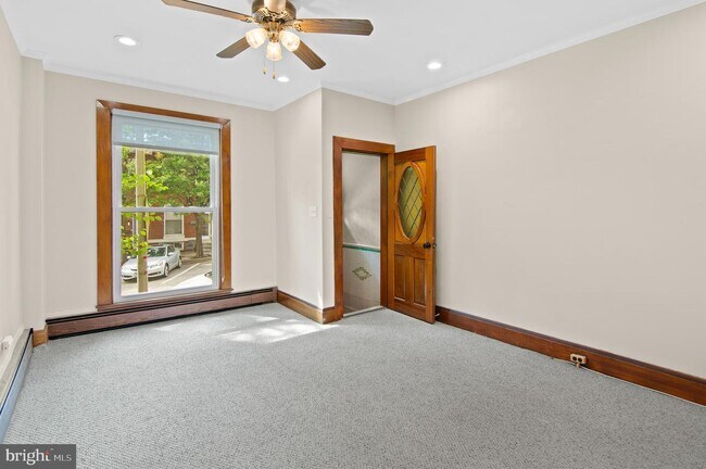 Foto del edificio - 727 S Lakewood Ave