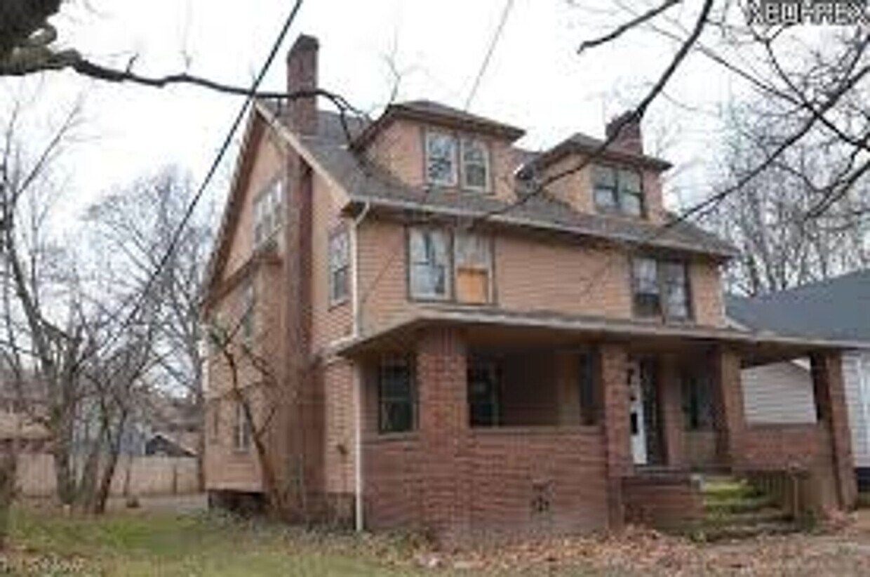 Foto del edificio - 14422-4 Lee Blvd