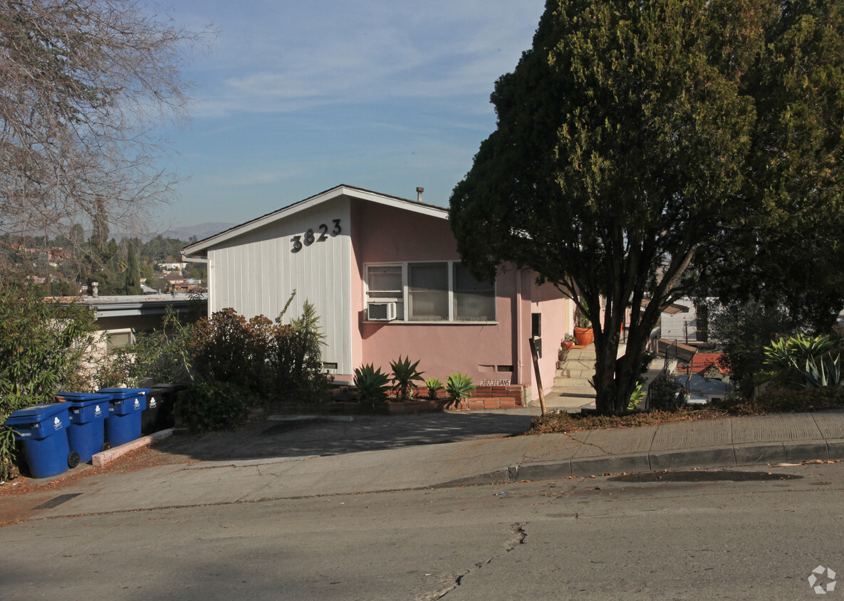 Primary Photo - 3823 Evans St