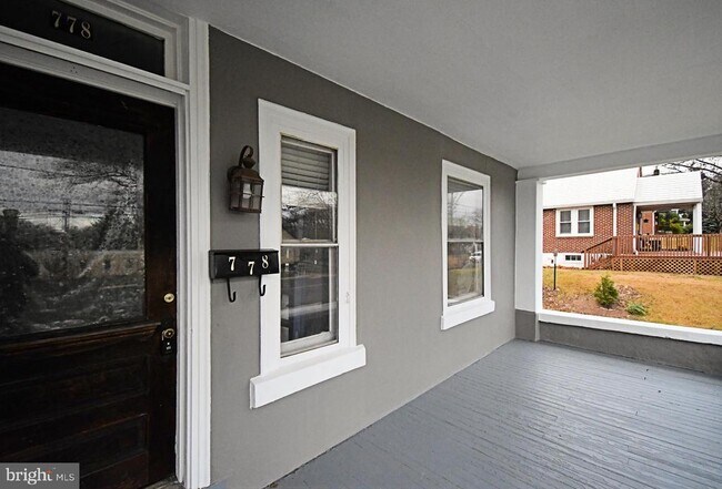 Foto del edificio - 778 Starr St