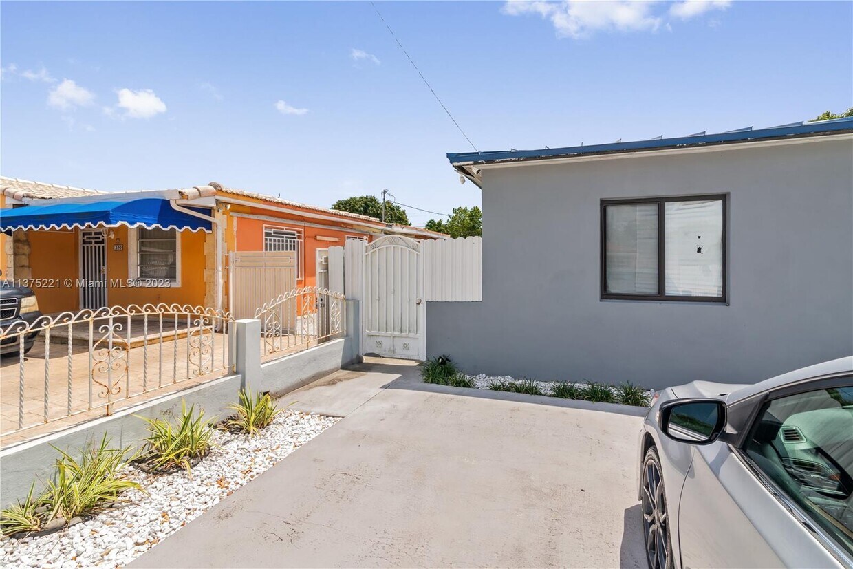 242 E 16th St, Hialeah, FL 33010 House for Rent in Hialeah, FL