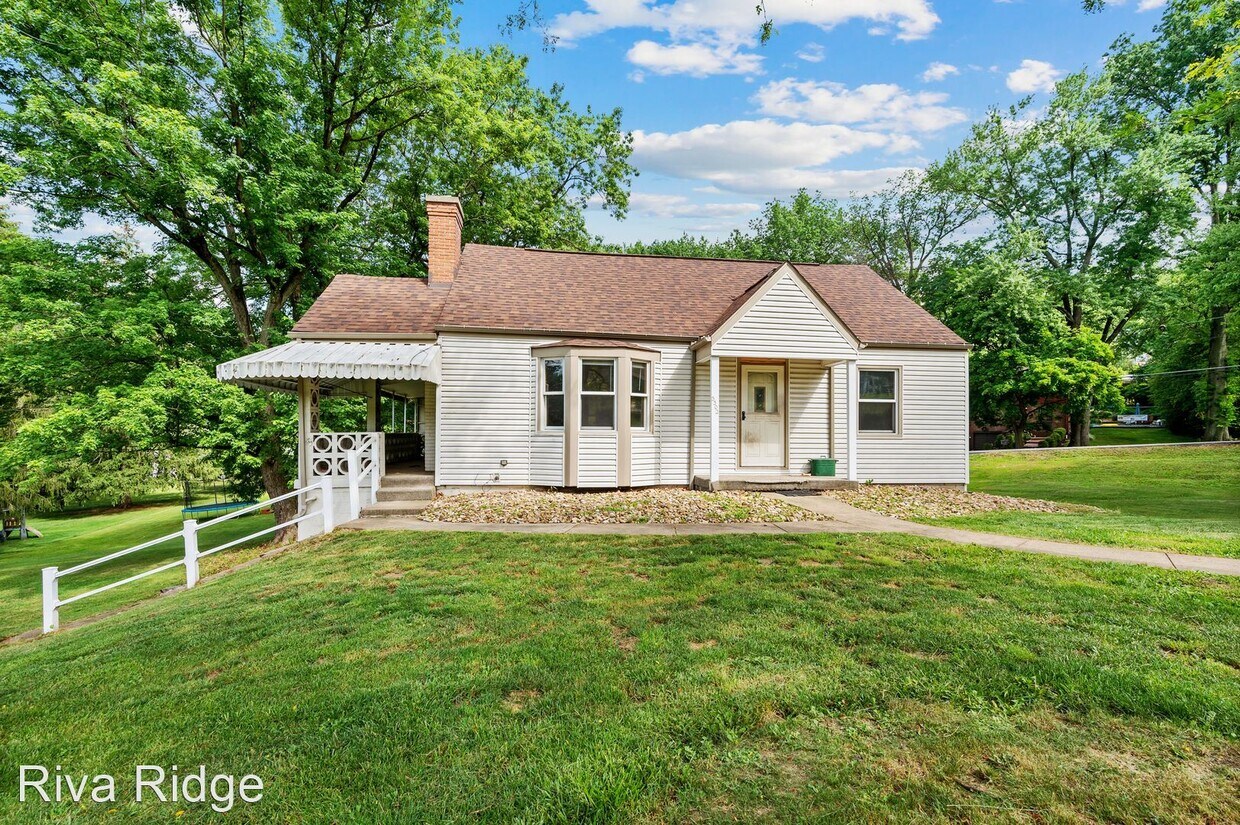 Foto principal - 3 br, 2 bath House - 3302 South Park Road