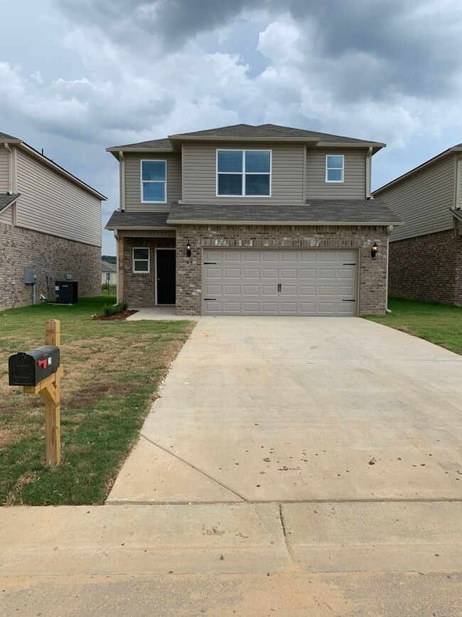 Building Photo - NO HIDDEN FEES! Three Bedroom | Two and a Half Bathroom Home in Tucker Farms