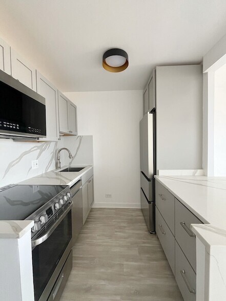 Foto del edificio - 4343 N Clarendon Ave