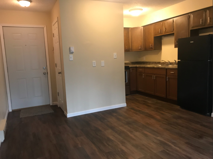 Foto principal - 1 Bed 1 Bath unit with Patio