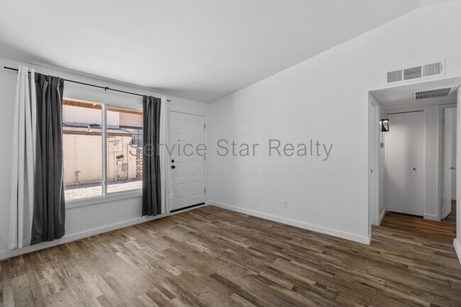 Foto del edificio - 3646 N 69th Ave